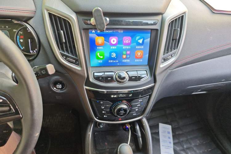 Used CHANGAN CS75 2017 Shangkui Edition 1.5T Automatic Fengyue Model Audio And AC Panel