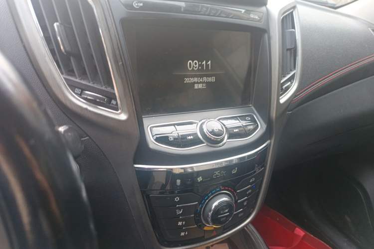 Used CHANGAN CS75 2017 Shangkui Edition 1.5T Automatic Fengyue Model Audio And AC Panel