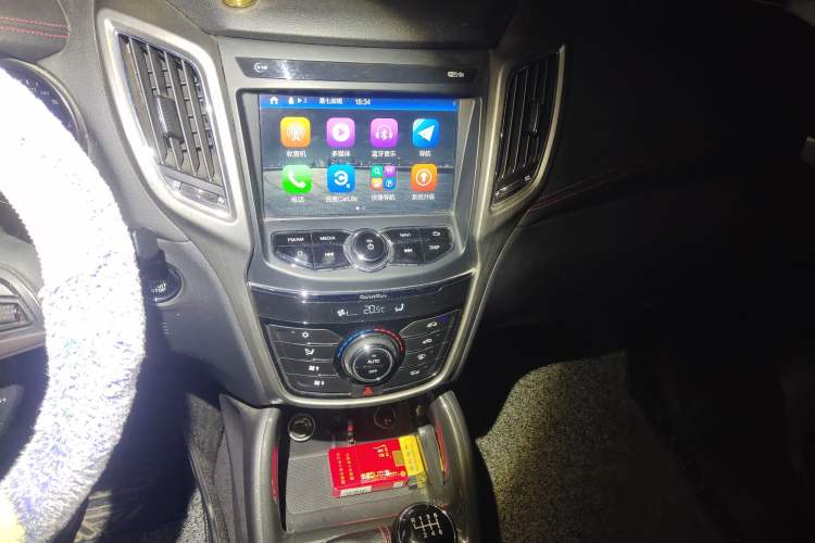 Used CHANGAN CS75 2017 Shangkui Edition 1.5T Manual Fengxiang Model Audio And AC Panel