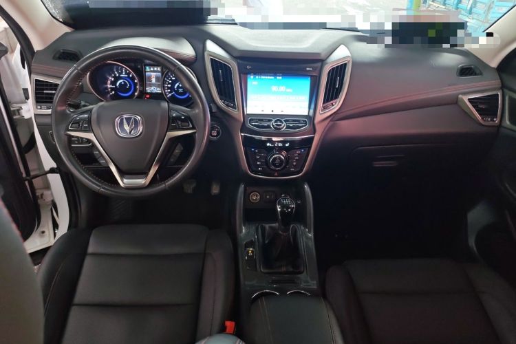 Used CHANGAN CS75 2017 Shangku Edition 1.5T Manual ZhiXiang Model Center Console