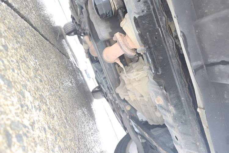 Used CHANGAN CS75 2017 Shangkui Edition 1.5T Manual Fengxiang Model Chassis Front