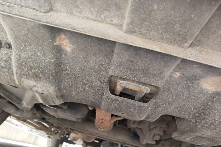 Used CHANGAN CS75 2017 Shangkui Edition 1.5T Manual Fengxiang Model Chassis Front