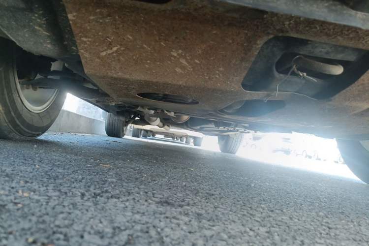 Used CHANGAN CS75 2017 Shangkui Edition 1.5T Manual Fengxiang Model Chassis Front