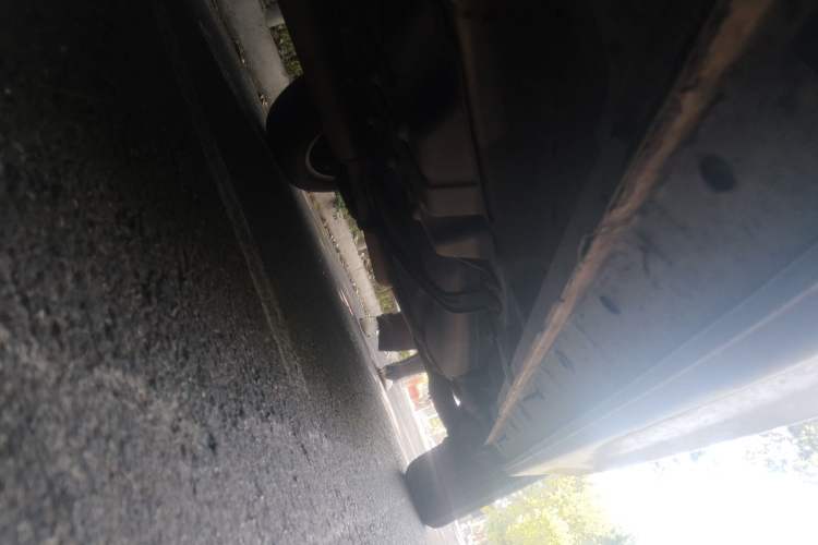 Used CHANGAN CS75 2017 Shangkui Edition 1.5T Automatic Fengxiang Model Chassis Front Left