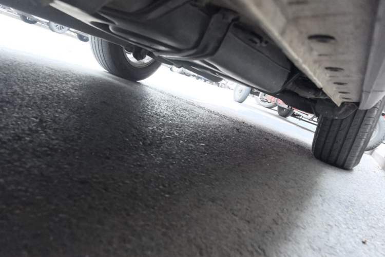Used CHANGAN CS75 2017 Shangkui Edition 1.5T Automatic Fengxiang Model Chassis Front Left