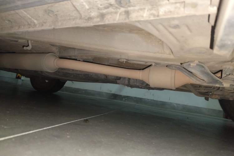 Used CHANGAN CS75 2017 Shangkui Edition 1.5T Manual Fengxiang Model Chassis Front Right