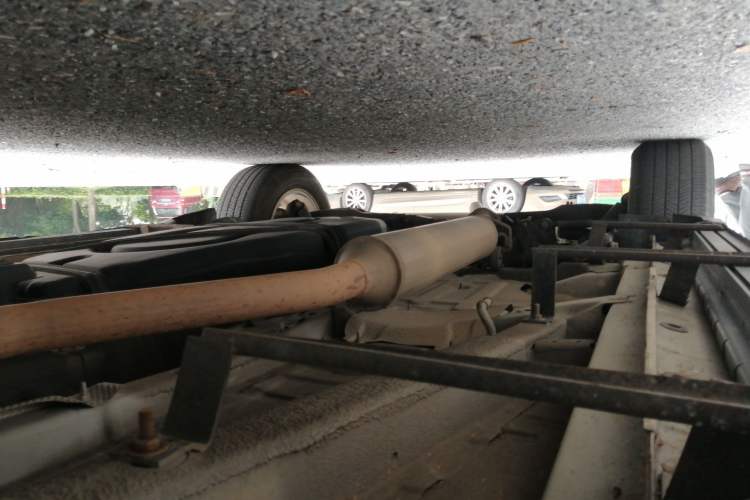 Used CHANGAN CS75 2017 Shangkui Edition 1.5T Automatic Fengxiang Model Chassis Front Right