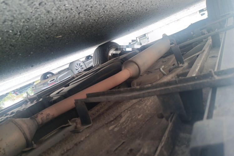 Used CHANGAN CS75 2017 Shangkui Edition 1.5T Manual Fengxiang Model Chassis Front Right