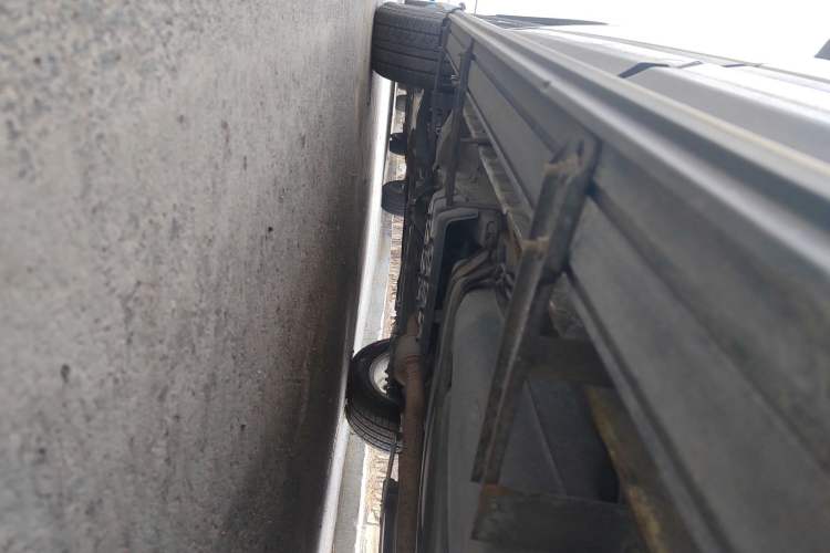 Used CHANGAN CS75 2017 Shangkui Edition 1.5T Manual Fengxiang Model Chassis Rear Left