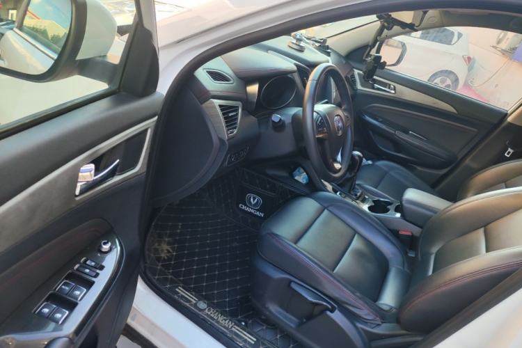 Used CHANGAN CS75 2017 Shangkui Edition 1.5T Manual Fengxiang Model Driver Seat