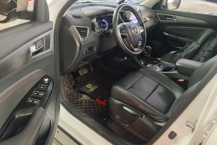 Used CHANGAN CS75 2017 Shangkui Edition 1.8T Automatic All-Wheel-Drive Elite Model Driver Seat