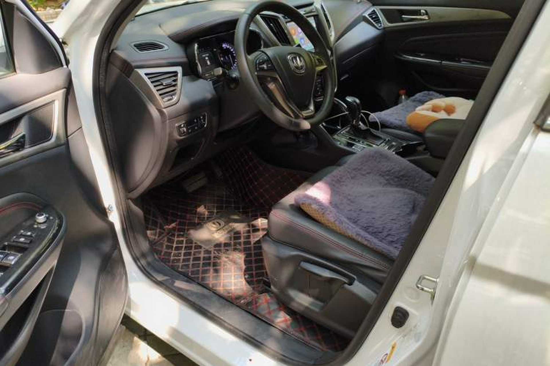Used CHANGAN CS75 2017 Shangkui Edition 1.5T Automatic Fengxiang Model Driver Seat