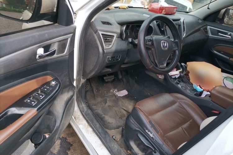 Used CHANGAN CS75 2017 Shangkui Edition 1.5T Automatic Fengxiang Model Driver Seat