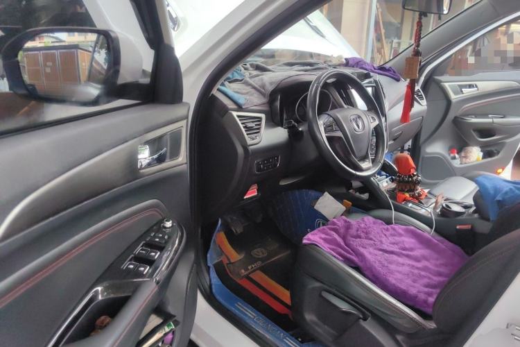 Used CHANGAN CS75 2017 Shangku Edition 1.5T Manual ZhiXiang Model Driver Seat