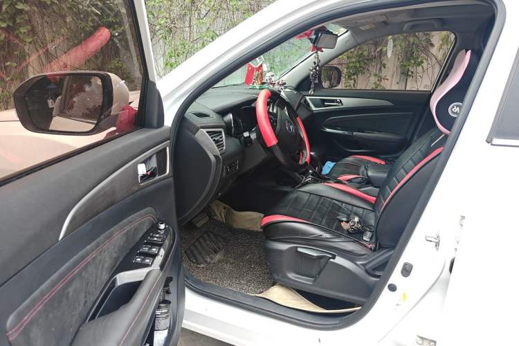 Used CHANGAN CS75 2017 Shangkui Edition 1.5T Automatic Fengxiang Model Driver Seat