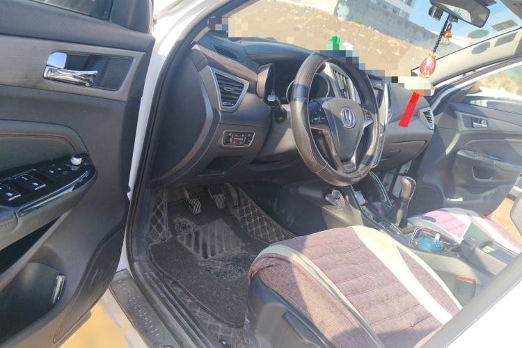 Used CHANGAN CS75 2017 Shangku Edition 1.5T Manual ZhiXiang Model Driver Seat