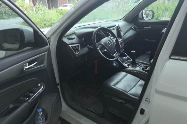 Used CHANGAN CS75 2017 Shangkui Edition 1.5T Manual Fengxiang Model Driver Seat