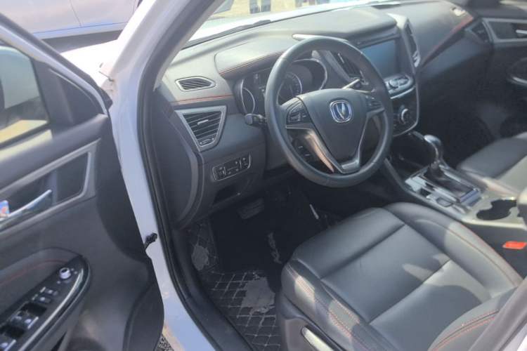 Used CHANGAN CS75 2017 Shangkui Edition 1.5T Automatic Fengxiang Model Driver Seat