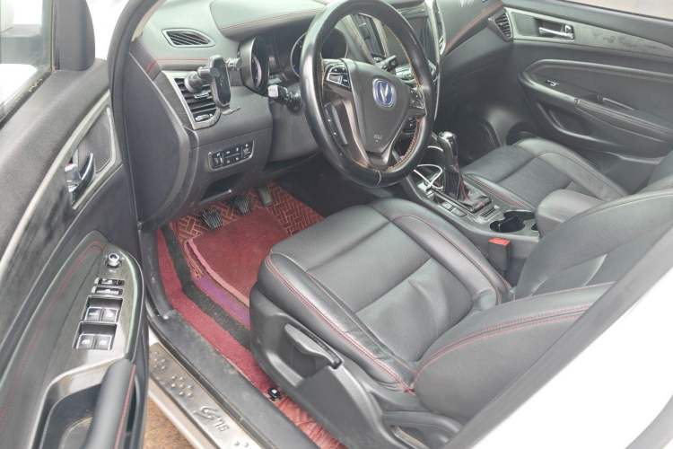 Used CHANGAN CS75 2017 Shangku Edition 1.5T Manual ZhiXiang Model Driver Seat