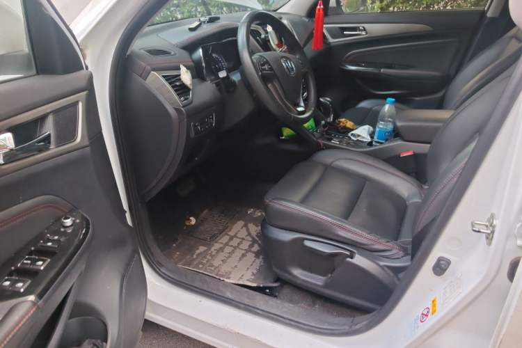Used CHANGAN CS75 2017 Shangkui Edition 1.5T Automatic Fengxiang Model Driver Seat