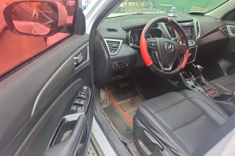 Used CHANGAN CS75 2017 Shangkui Edition 1.5T Automatic Fengxiang Model Driver Seat