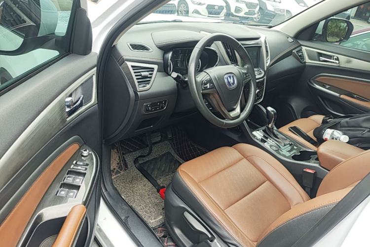 Used CHANGAN CS75 2017 Shangkui Edition 1.5T Automatic Fengxiang Model Driver Seat