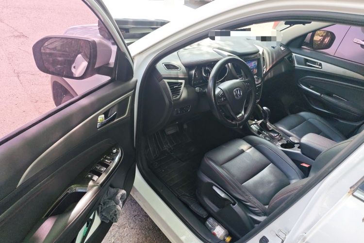 Used CHANGAN CS75 2017 Shangkui Edition 1.5T Automatic Fengxiang Model Driver Seat