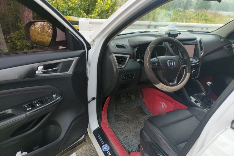 Used CHANGAN CS75 2017 Shangkui Edition 1.5T Manual Fengxiang Model Driver Seat
