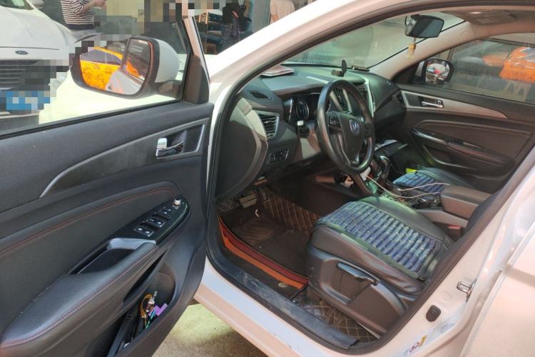 Used CHANGAN CS75 2017 Shangkui Edition 1.5T Automatic Fengxiang Model Driver Seat