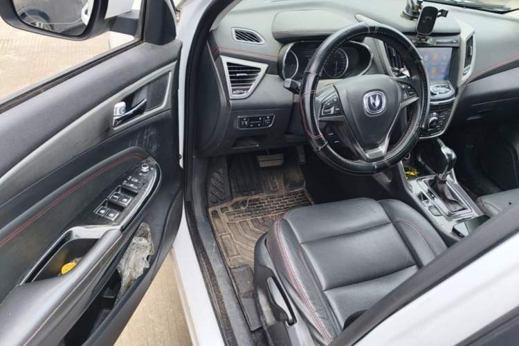 Used CHANGAN CS75 2017 Shangkui Edition 1.5T Automatic Fengxiang Model Driver Seat