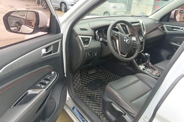 Used CHANGAN CS75 2017 Shangkui Edition 1.5T Automatic Fengxiang Model Driver Seat