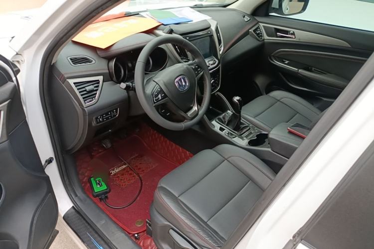 Used CHANGAN CS75 2017 Shangku Edition 1.5T Manual ZhiXiang Model Driver Seat