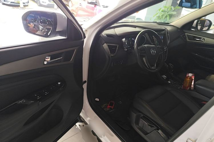 Used CHANGAN CS75 2017 Shangkui Edition 1.5T Automatic Fengxiang Model Driver Seat