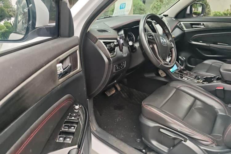 Used CHANGAN CS75 2017 Shangkui Edition 1.5T Automatic Fengyue Model Driver Seat