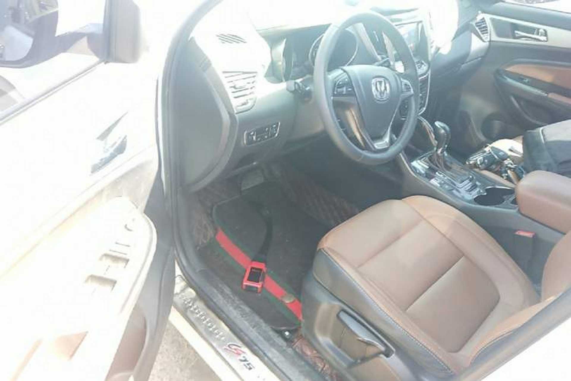 Used CHANGAN CS75 2017 Shangkui Edition 1.5T Automatic Fengyue Model Driver Seat