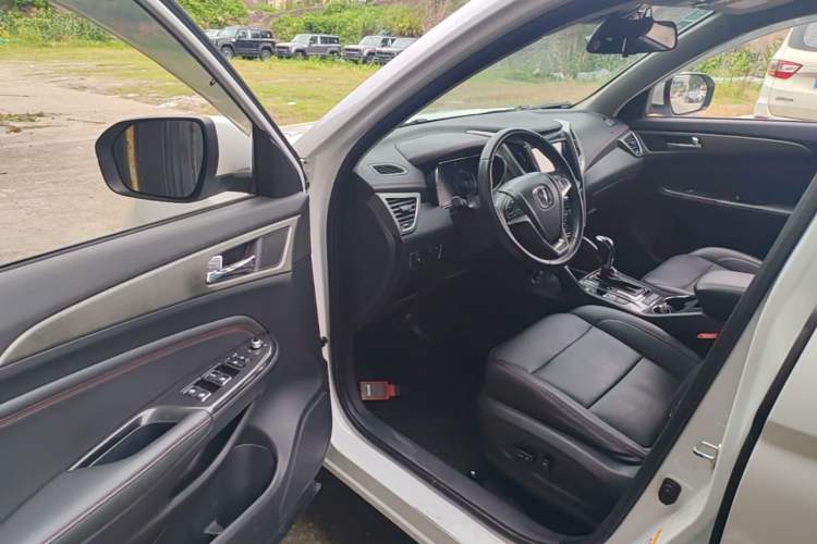 Used CHANGAN CS75 2017 Shangkui Edition 1.5T Automatic Fengyu Model Driver Seat