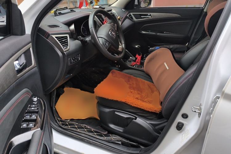 Used CHANGAN CS75 2017 Shangku Edition 1.5T Manual ZhiXiang Model Driver Seat
