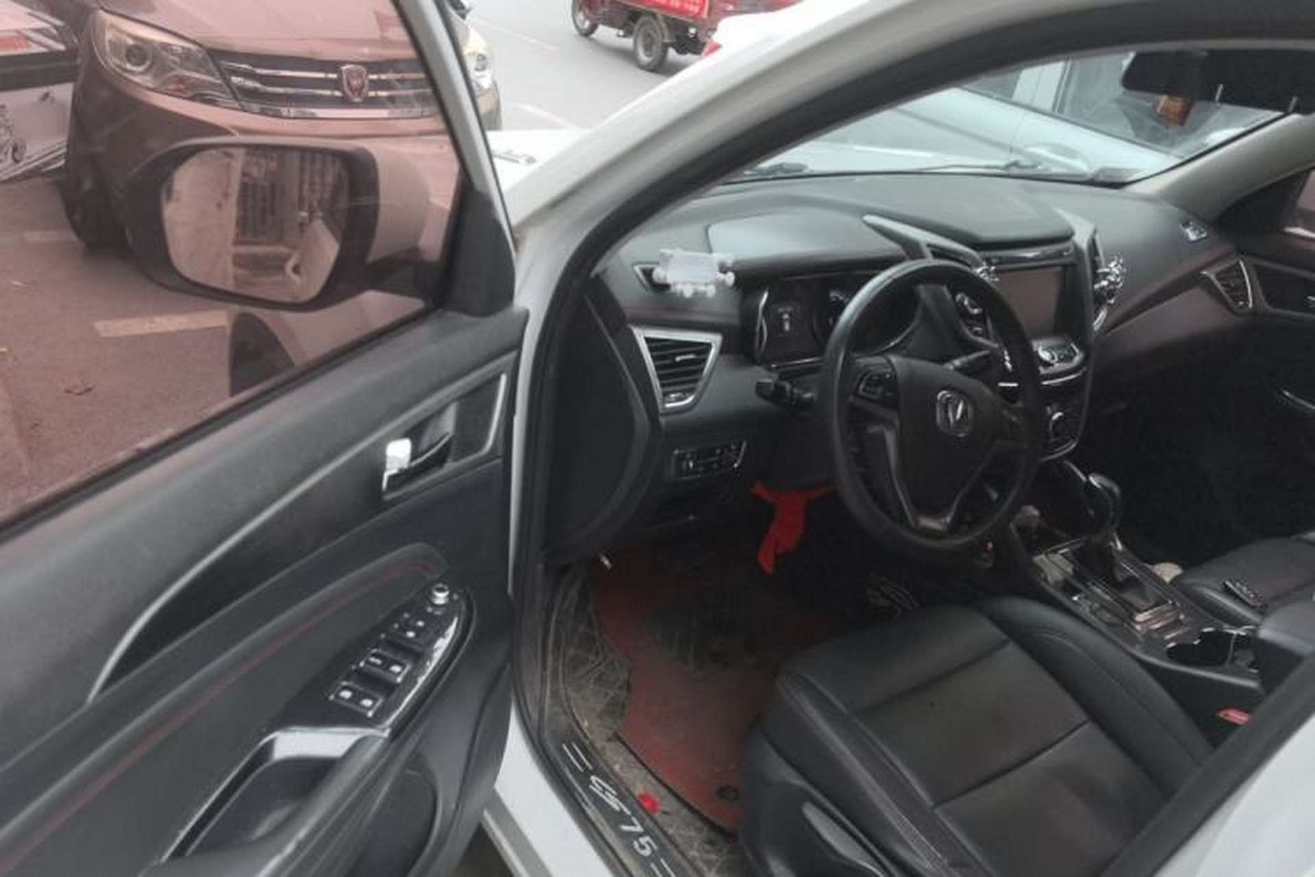 Used CHANGAN CS75 2017 Shangkui Edition 1.5T Automatic Fengxiang Model Driver Seat