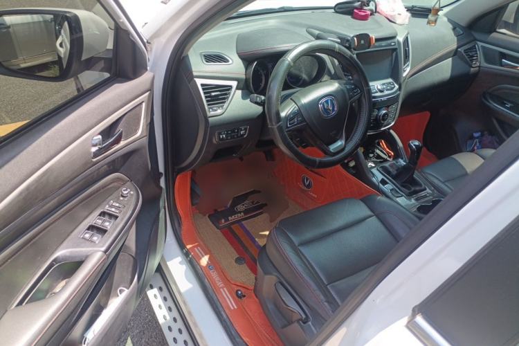 Used CHANGAN CS75 2017 Shangku Edition 1.5T Manual ZhiXiang Model Driver Seat