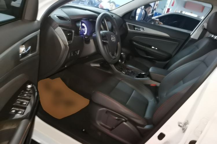 Used CHANGAN CS75 2017 Shangkui Edition 1.5T Automatic Fengxiang Model Driver Seat