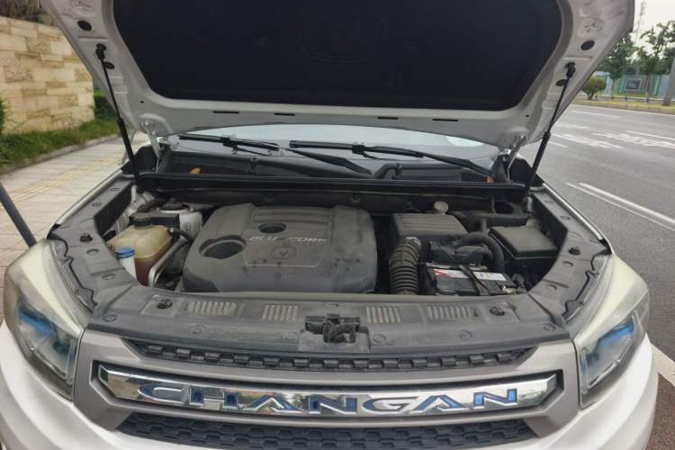 Used CHANGAN CS75 2017 Shangkui Edition 1.5T Automatic Fengxiang Model Engine Bay