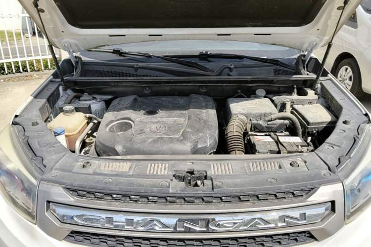 Used CHANGAN CS75 2017 Shangkui Edition 1.5T Automatic Fengyue Model Engine Bay