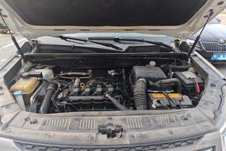 Used CHANGAN CS75 2017 Shangku Edition 1.5T Manual ZhiXiang Model Engine Bay