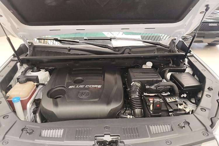 Used CHANGAN CS75 2017 Shangkui Edition 1.5T Automatic Fengxiang Model Engine Bay