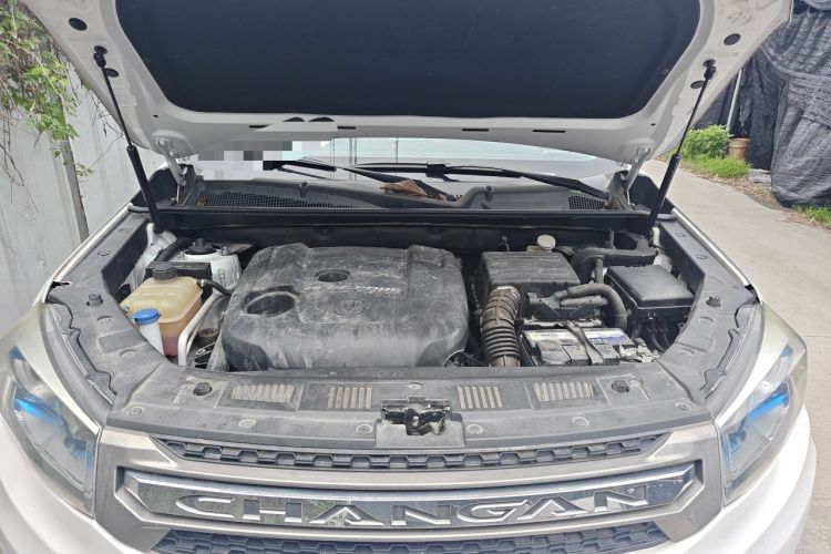 Used CHANGAN CS75 2017 Shangkui Edition 1.5T Automatic Fengxiang Model Engine Bay
