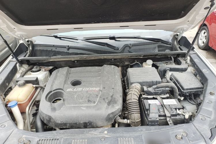 Used CHANGAN CS75 2017 Shangkui Edition 1.5T Automatic Fengyue Model Engine Bay