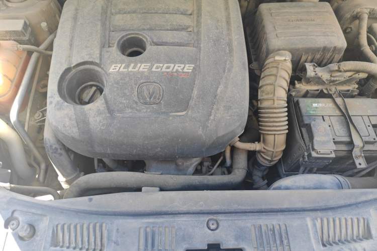 Used CHANGAN CS75 2017 Shangkui Edition 1.5T Automatic Fengxiang Model Engine Bay