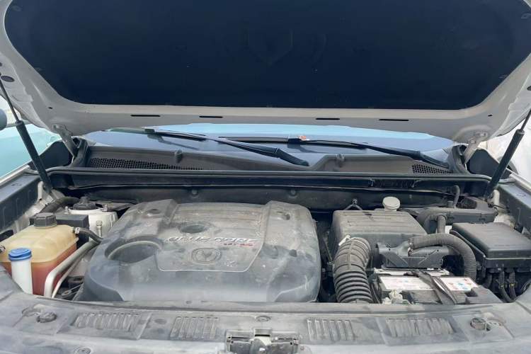 Used CHANGAN CS75 2017 Shangkui Edition 1.5T Manual Fengxiang Model Engine Bay