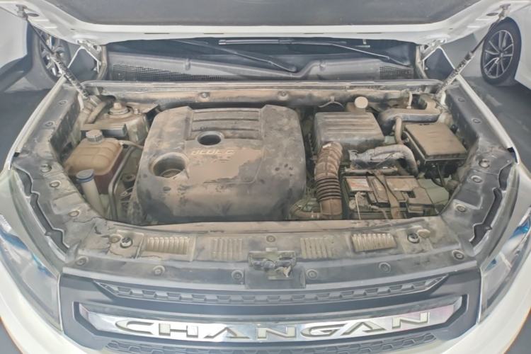 Used CHANGAN CS75 2017 Shangkui Edition 1.5T Manual Fengxiang Model Engine Bay