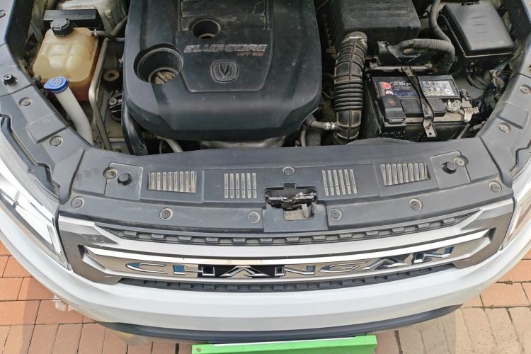 Used CHANGAN CS75 2017 Shangkui Edition 1.5T Automatic Fengxiang Model Engine Bay